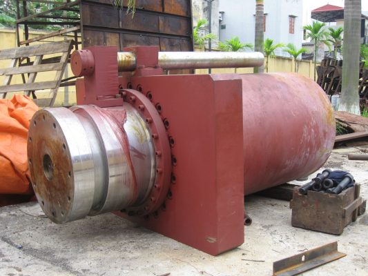 Xi lanh máy ép thủy lực 700 tấn